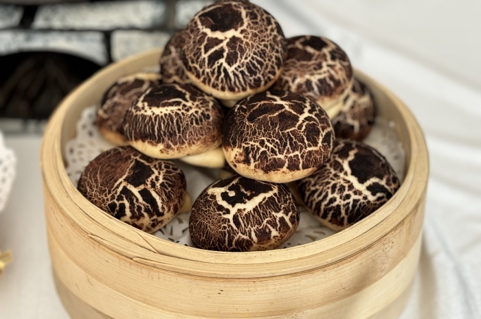 1751588749808068146.jpg 4.jpg