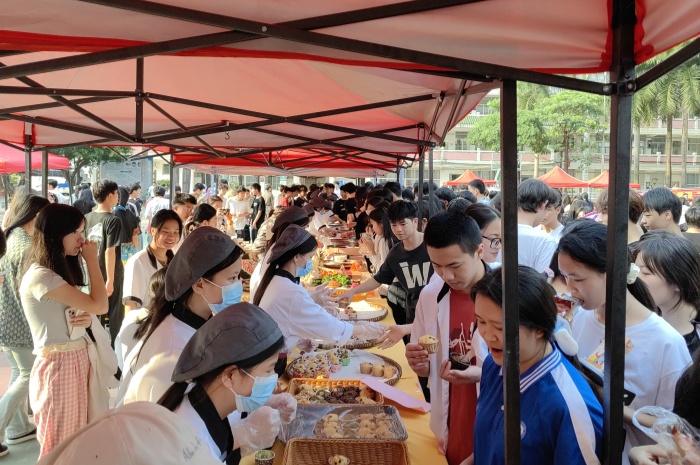 1743133054792041095.jpg 12品嚐美食_副本.jpg