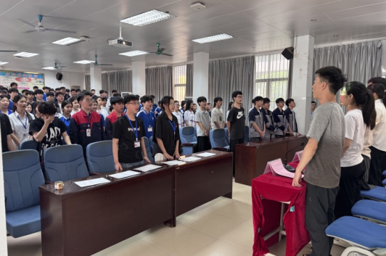 1747386270357029135.png 全體師生合唱國歌(gē).png